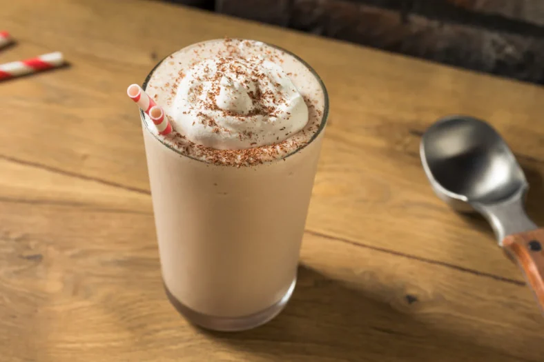 kombinasi coklat dengan minuman